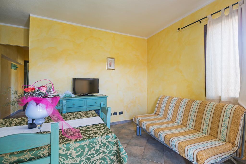 Albergo Residenziale Gli Ontani Cala Liberotto Luaran gambar