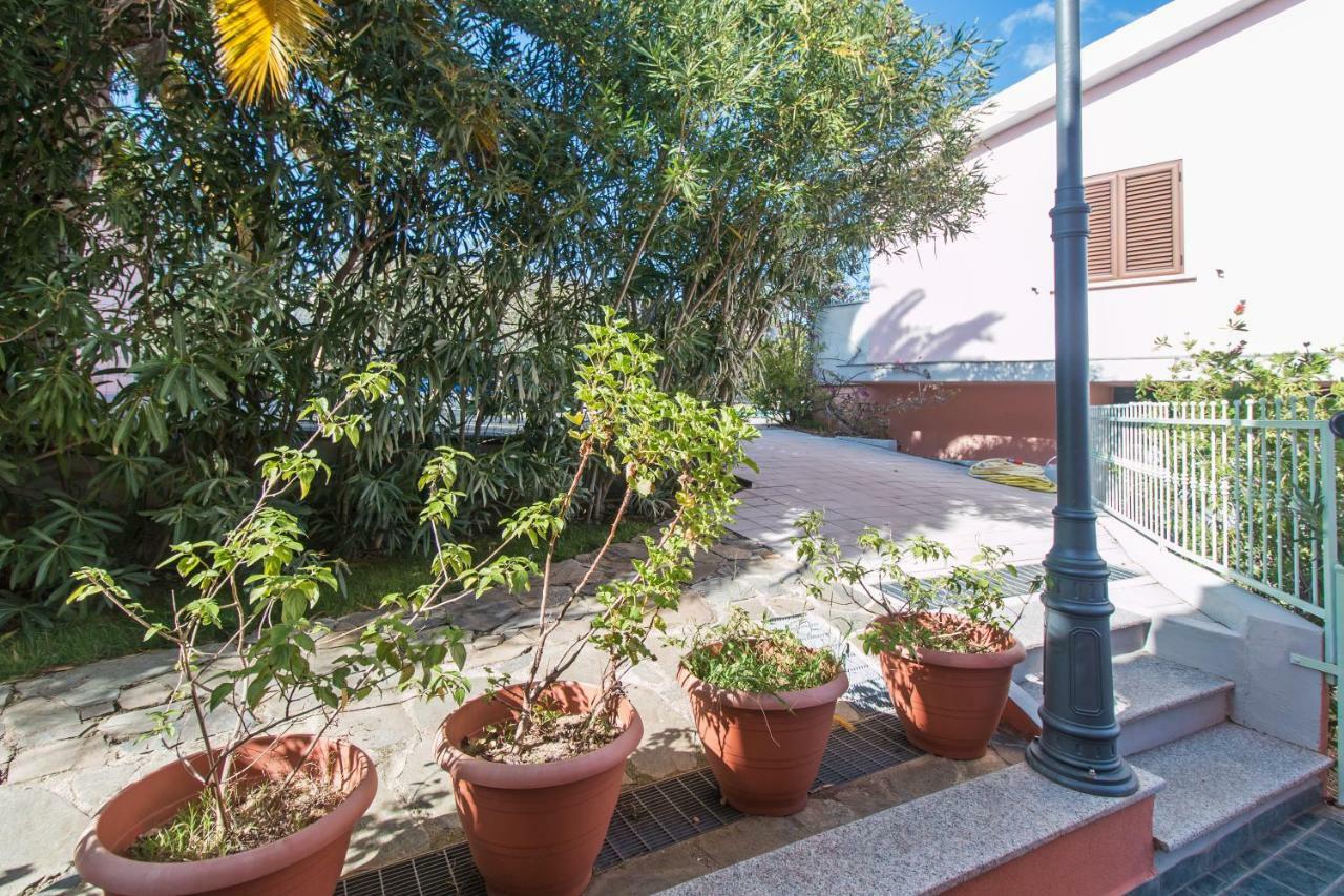 Albergo Residenziale Gli Ontani Cala Liberotto Luaran gambar